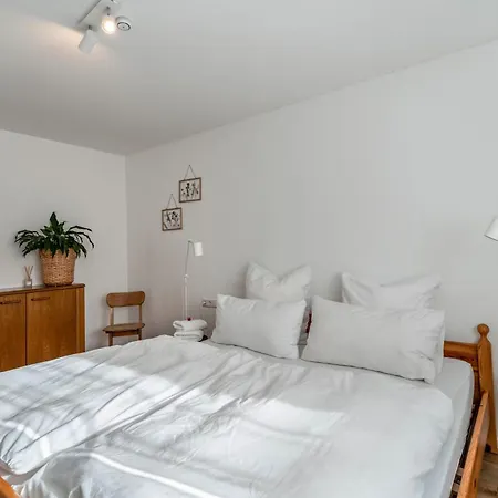 Calm Und Cosy Direkt Am Neckar Lägenhet *